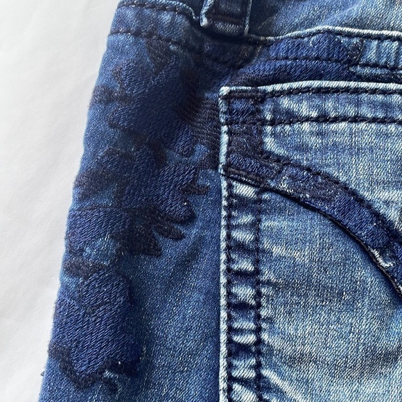 Miss Me Signature Skinny Jeans Floral Embroidered Pocket Size 31 - Picture 4 of 13